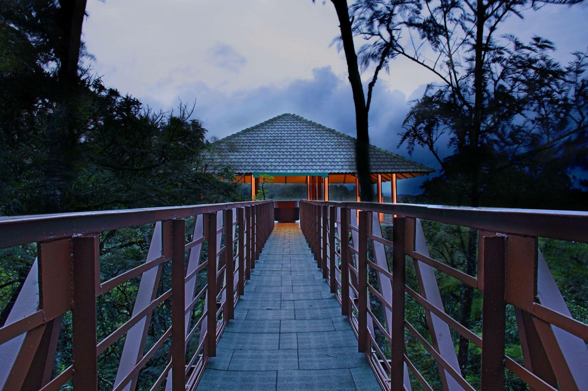 The Ibnii - Eco Luxury Resort Madikeri Kültér fotó